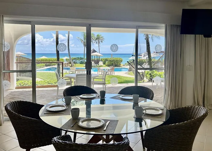 Las Villas Akumal Aparthotel